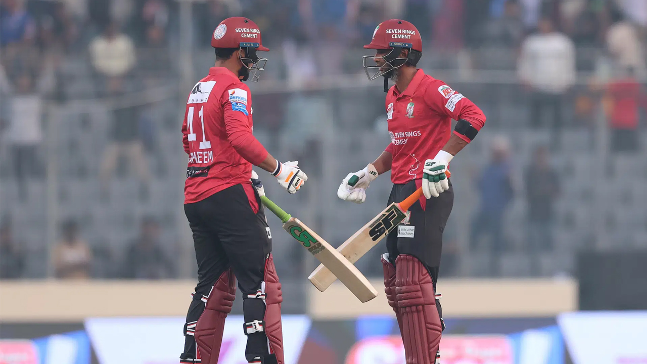 রিয়াদের মন্ত্রে ফাহিম আশরাফের ঝড়ো ব্যাটিং