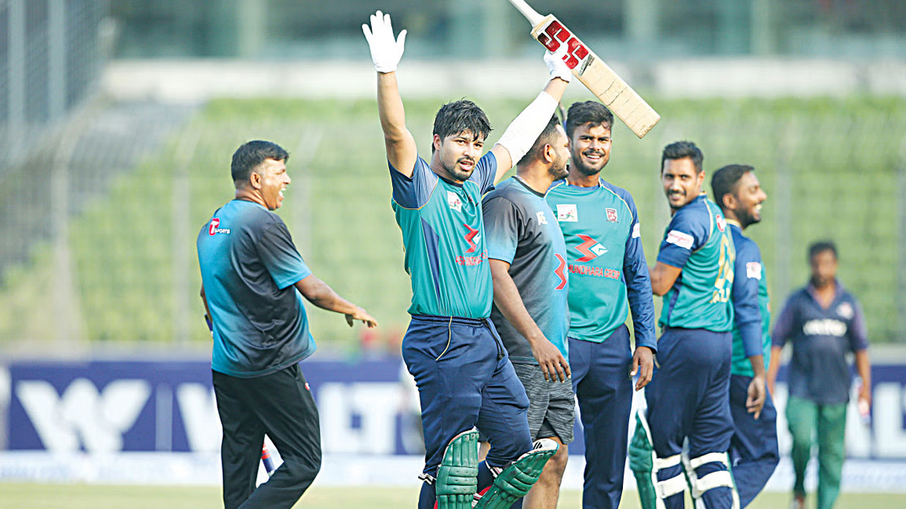 বিজয়-সোহানদের বেতন ৫ গুণ বৃদ্ধির দাবি