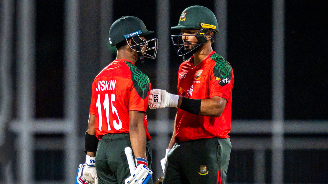 ৭ ওভারে ৯২ রান করেও জয় পেল না বাংলাদেশ