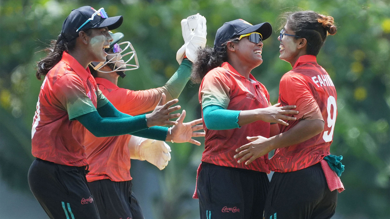 ১৪৪ করেও ৩২ রানের জয় পেল জ্যোতি-মারুফারা
