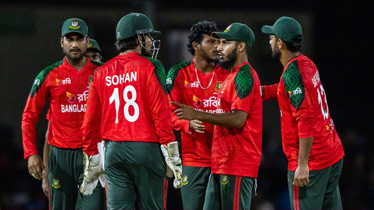 এশিয়া কাপের দলে কাকে নিয়ে সাধুবাদ পেলেন নির্বাচকেরা?