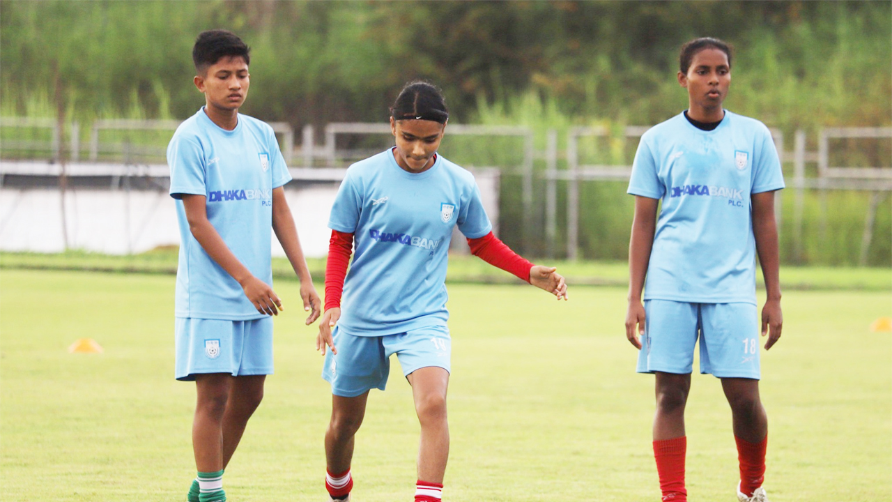 ২১ ধাপ এগিয়ে থাকা লাওসের মুখোমুখি সাগরিকারা