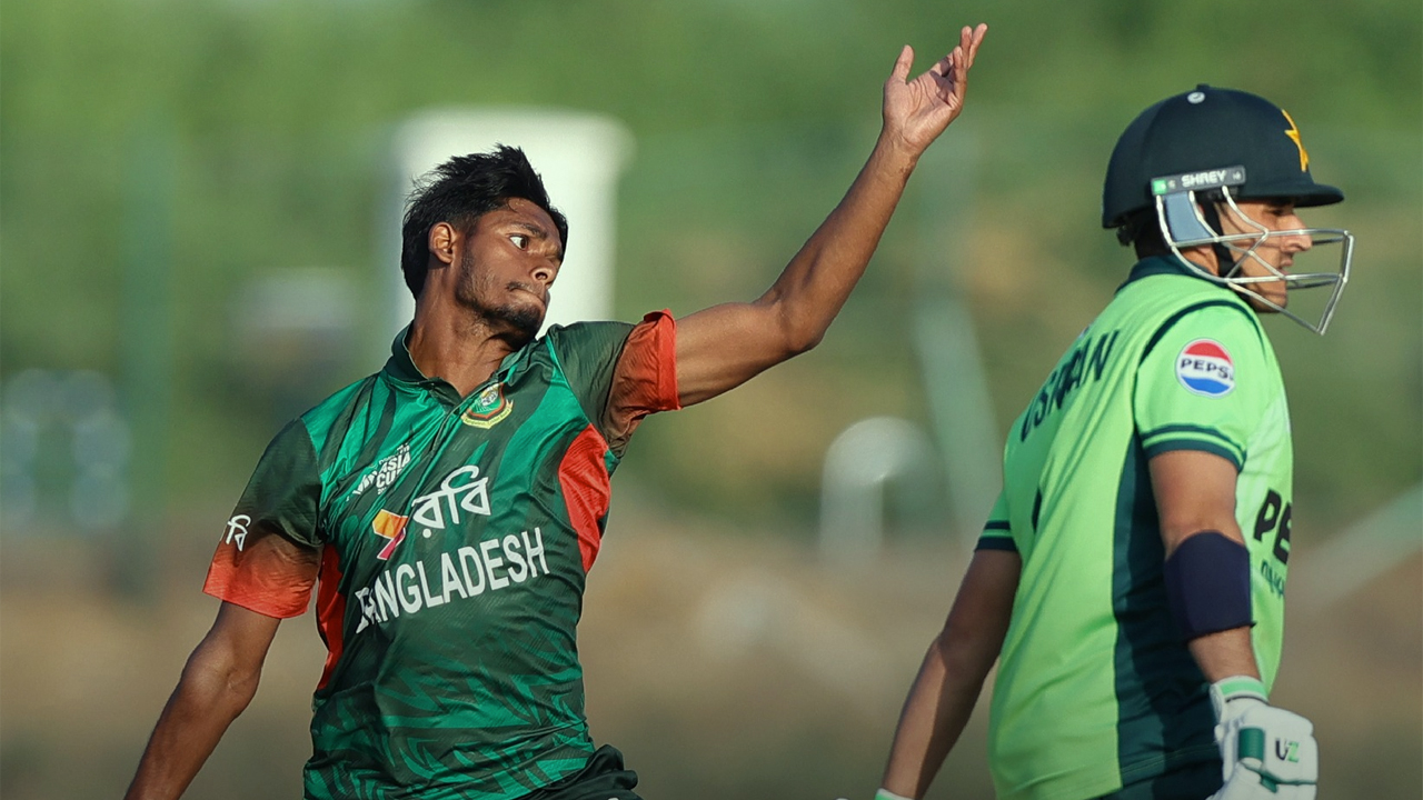 তিন জয়ের পর এক ম্যাচ হেরেই বাংলাদেশের বিদায়