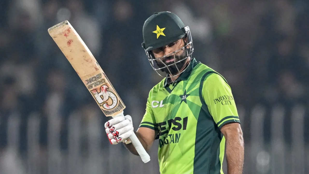 শাস্তির মুখে ৩ রান করা ফখর জামান