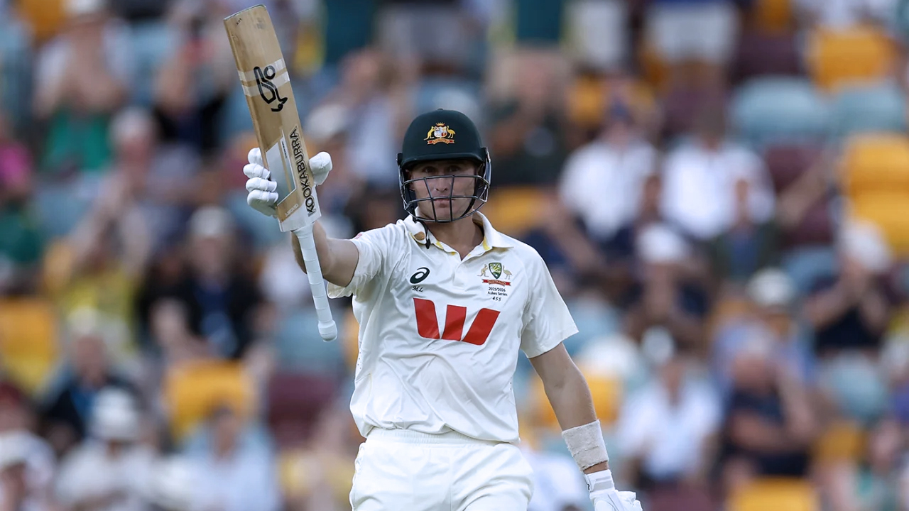 দিবা-রাত্রির টেস্টে ইতিহাস গড়লেন লাবুশেন