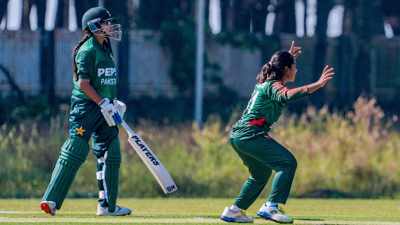 পাকিস্তানকে ৩ উইকেটে হারাল বাংলাদেশ