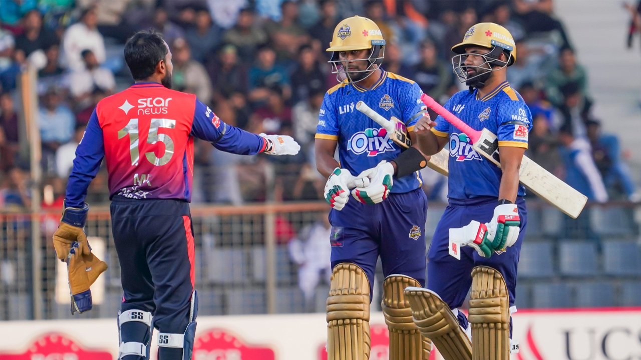 সাব্বিরের ক্যামিওতে প্রথম ম্যাচে জয় পেল ঢাকা ক্যাপিটালস