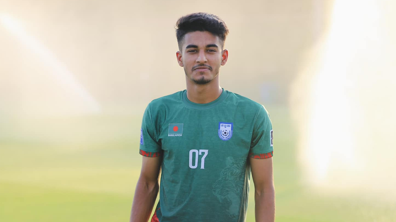 ফুটবলার শেখ মোরছালিনের বিরুদ্ধে যৌতুকের মামলা