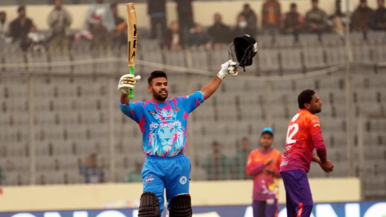 ১৩ চার ও ৬ ছক্কার ঝড়ে উসমানের ১২৩, মিরপুরে রেকর্ড রান 