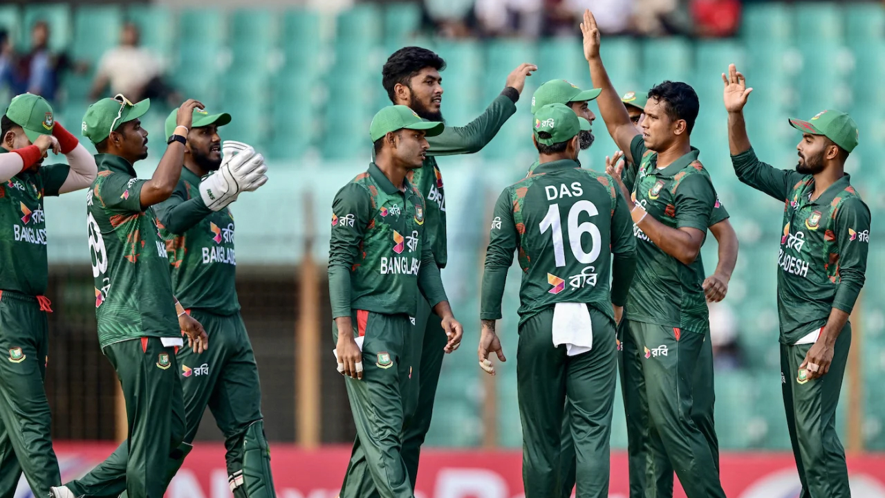 একাধিক চমক রেখে বাংলাদেশের টি-টোয়েন্টি স্কোয়াড ঘোষণা
