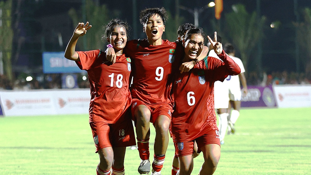 শ্রীলঙ্কাকে ৫-০ গোলে হারিয়ে চ্যাম্পিয়ন হওয়ার পথে বাংলাদেশ