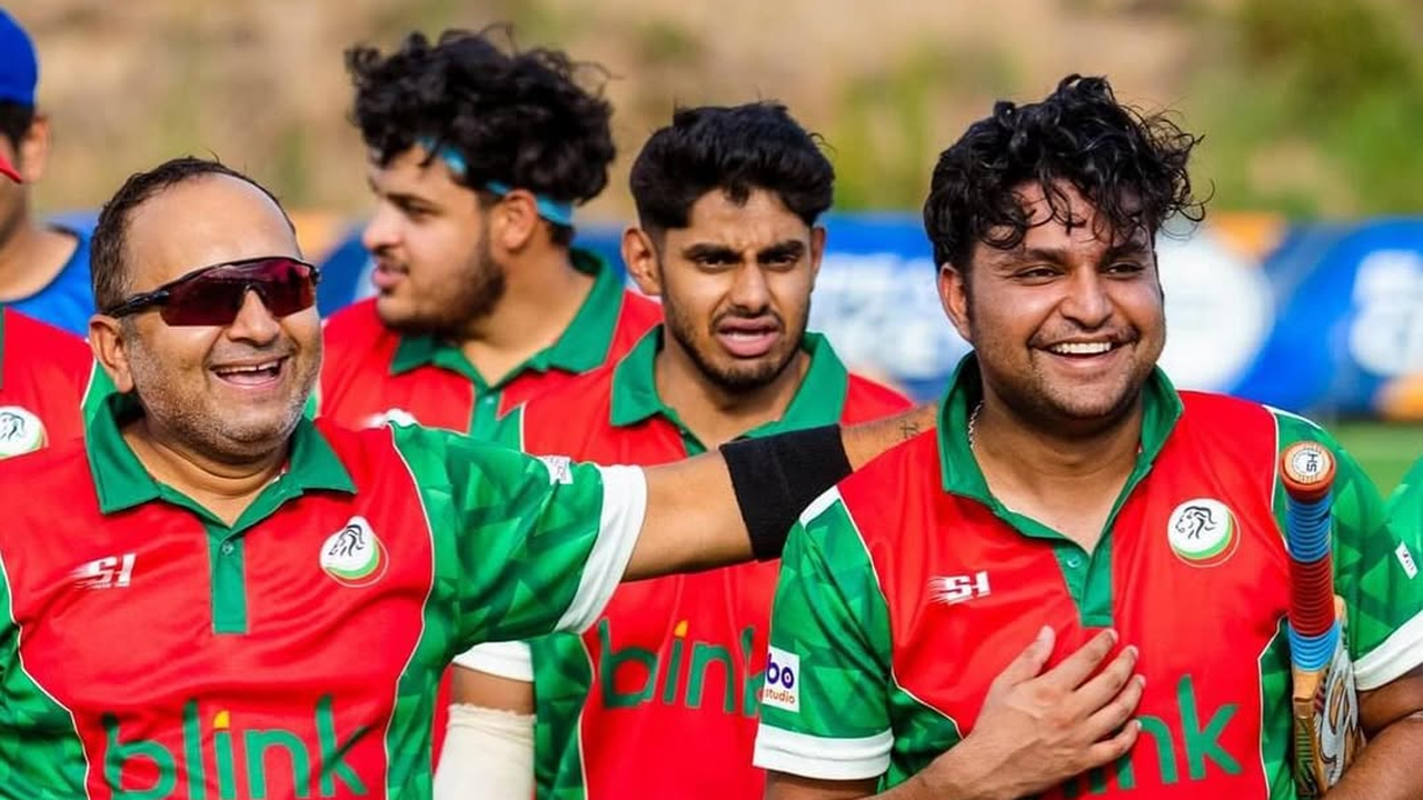 ৮৬ বলে ২৪৪, এমন রানতাড়া আগে দেখেনি কেউ!