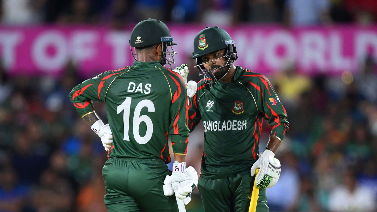 গড় ৯, ডাক ৪— এমন ব্যাটারও বাংলাদেশ দলে ‘অটোচয়েস’!