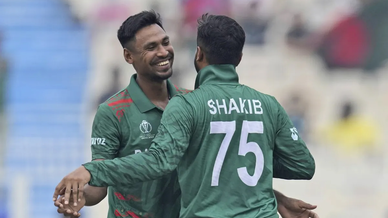 সাকিবকে ছাড়িয়ে যেতে মোস্তাফিজের প্রয়োজন যত উইকেট
