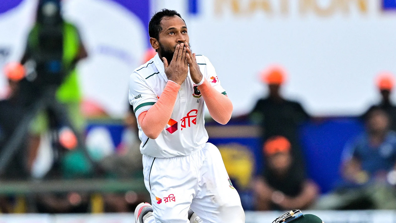 ৯ মাস পর সেঞ্চুরি করেও মুশফিক বললেন, ‘স্পেশাল নয়’