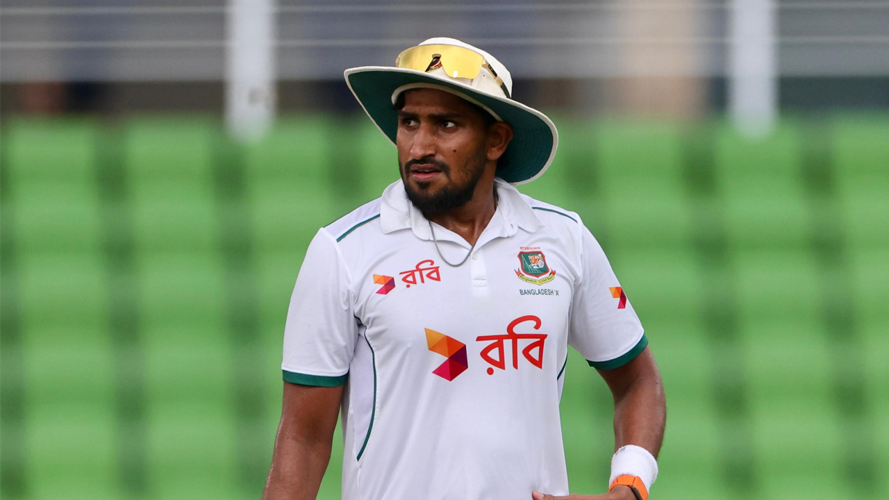 ওয়ানডে, টি-টোয়েন্টি দলে খেলার অপেক্ষায় খালেদ