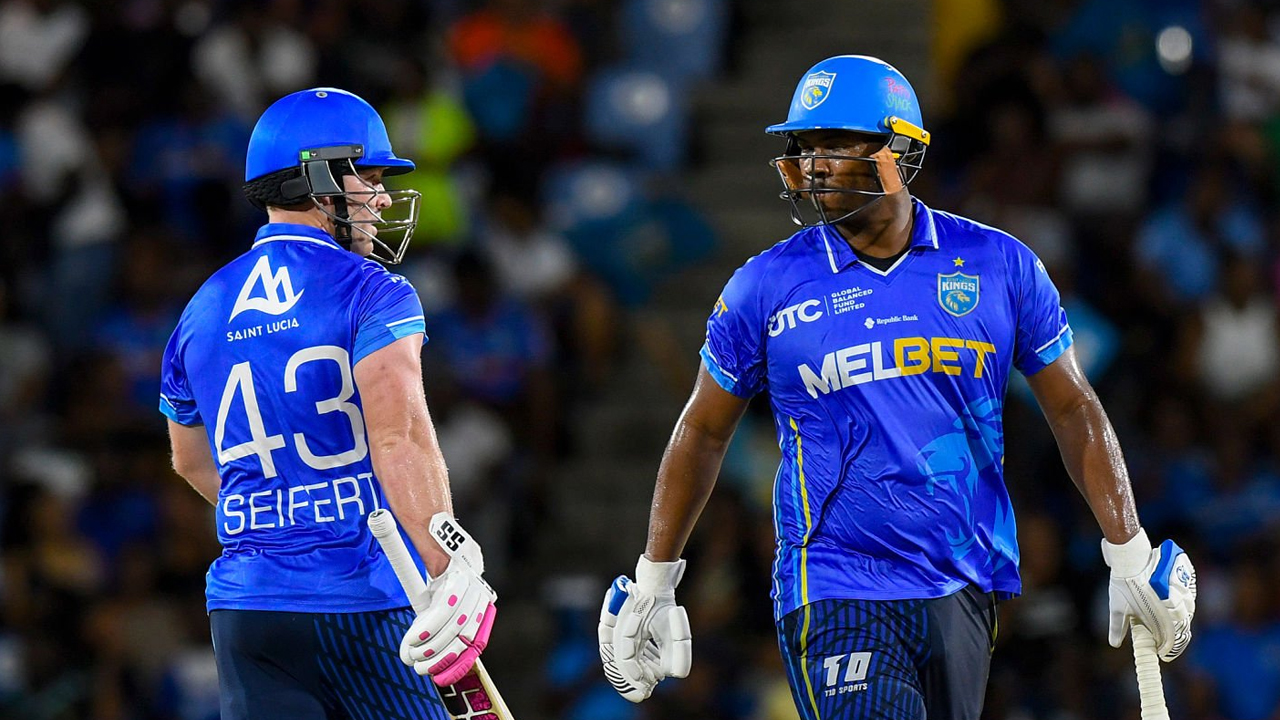 ৮১০১ রান করা বিশ্বকাপজয়ী তারকাকে দলে ভেড়াল নোয়াখালী