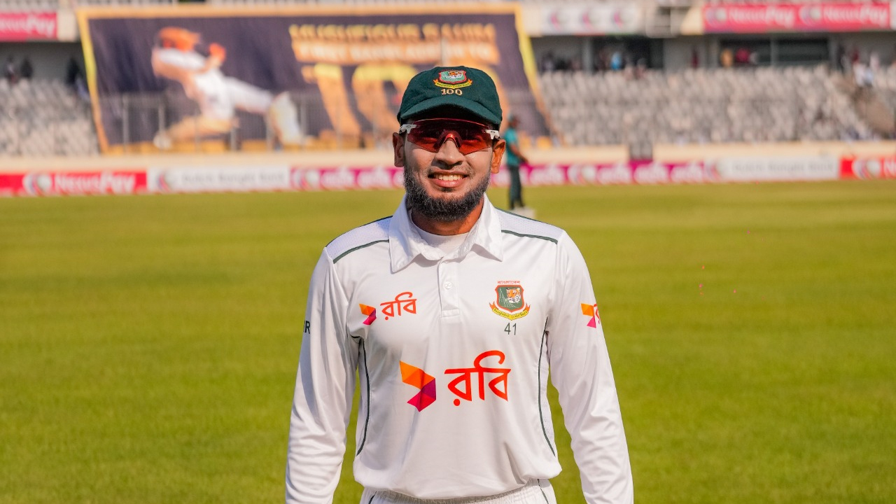 নিজেকে কেন ‘বোরিং পার্সন’ বললেন মুশফিক 