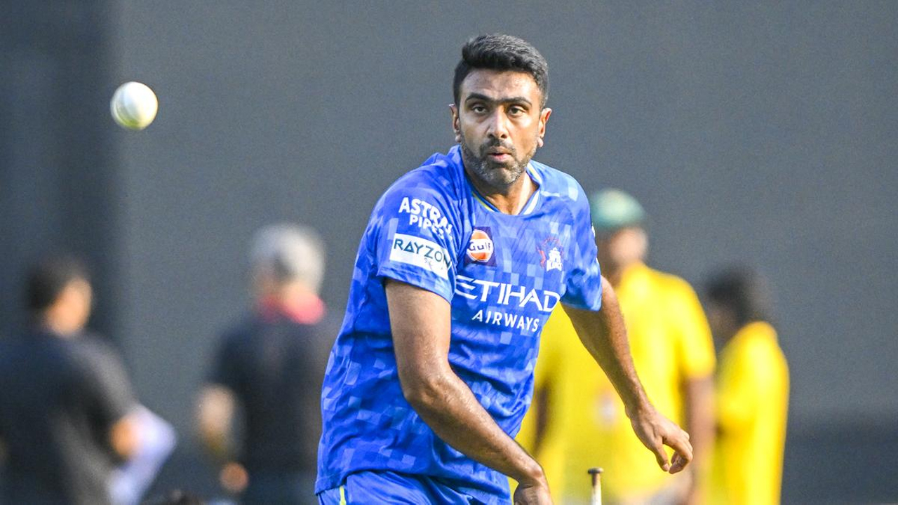 আইএল টি-টোয়েন্টিতে জায়গা না পাওয়ায় অশ্বিনের নতুন সিদ্ধান্ত