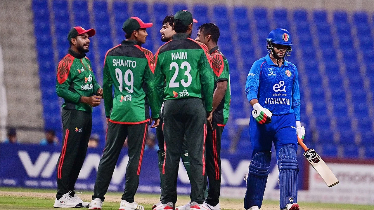 ২৮১৯ দিন পর এমন হার দেখল বাংলাদেশ
