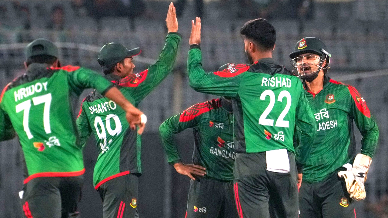 একাদশে চার স্পিনার নিয়ে সবশেষ কবে খেলেছিল বাংলাদেশ?