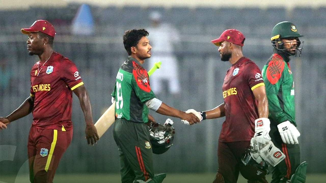 ৯ বলের সুপার ওভারে হেরে সিরিজে সমতায় বাংলাদেশ