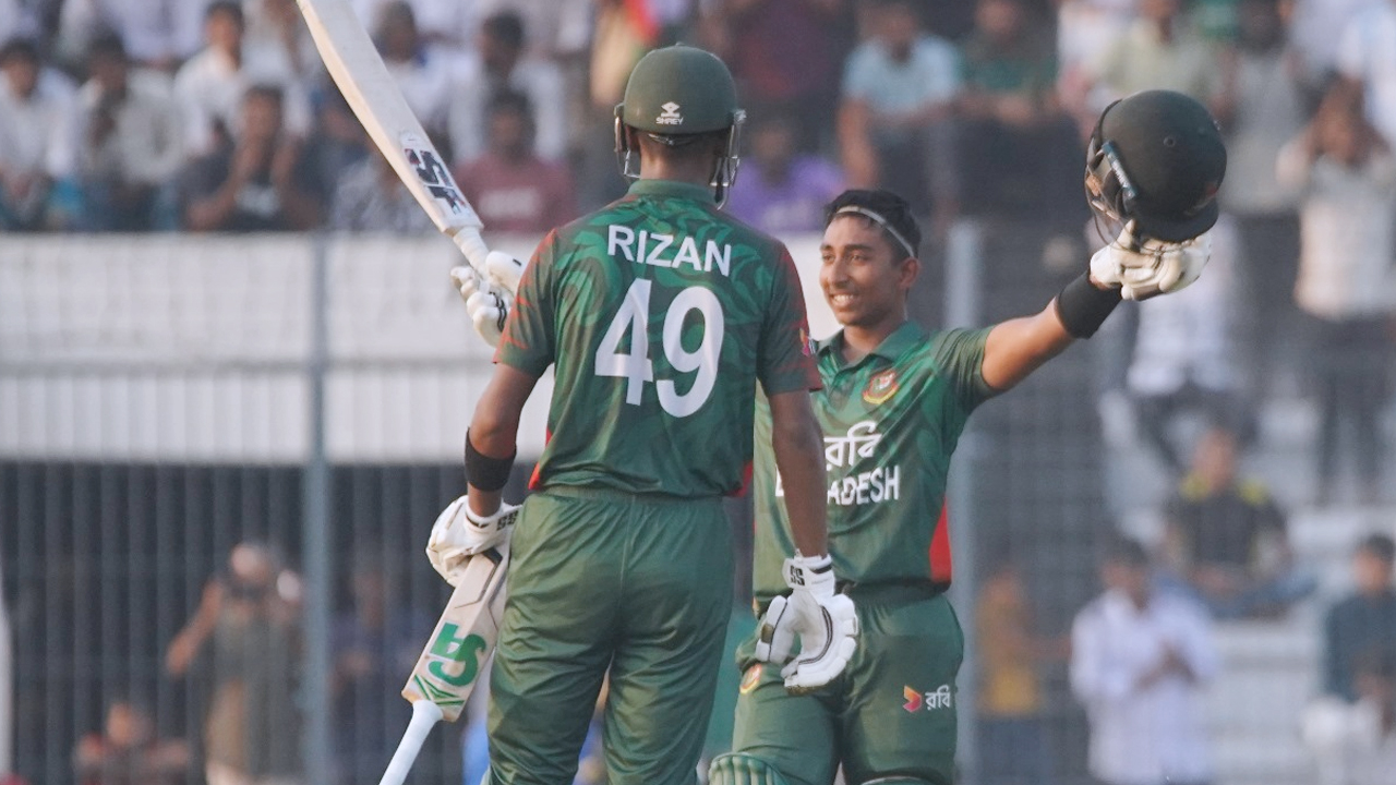 কালামের সেঞ্চুরির সাক্ষী বগুড়া, জয় পেল বাংলাদেশ