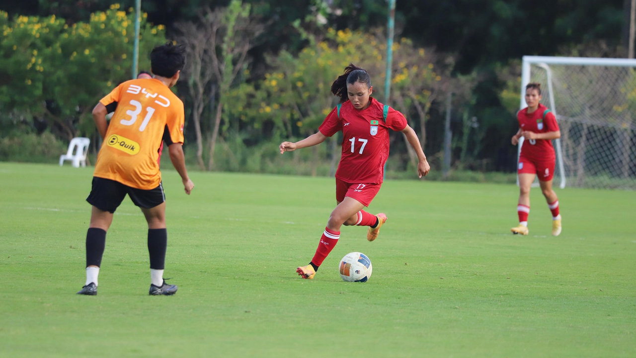 থাইল্যান্ডের বিপক্ষে জয় পেল না ঋতুপর্ণারা