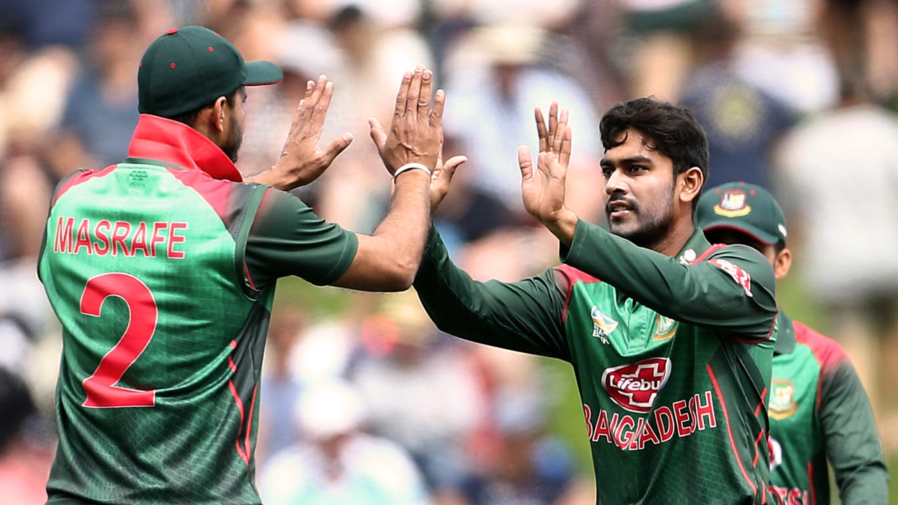 মিরাজকে কল দিয়ে কী বলেছেন মাশরাফি?