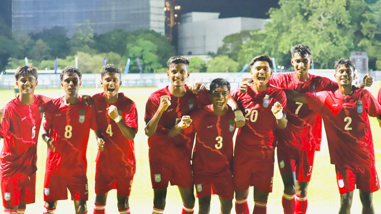 শ্রীলঙ্কাকে হারিয়ে গ্রুপ চ্যাম্পিয়ন বাংলাদেশ