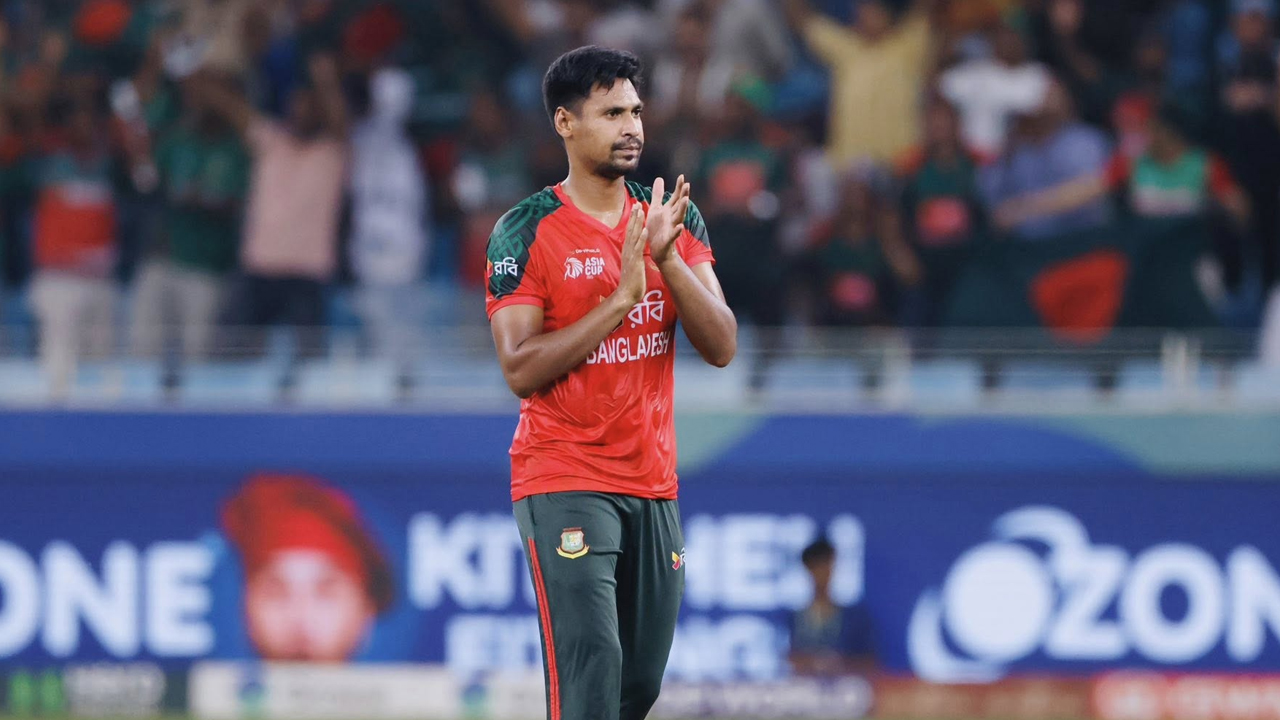মোস্তাফিজের প্রশংসা করে যা বললেন ভারতীয় কোচ