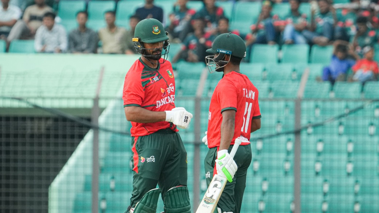 শেষ আট ওভারে ১০৬ রান করে নিউজিল্যান্ডকে হারাল বাংলাদেশ