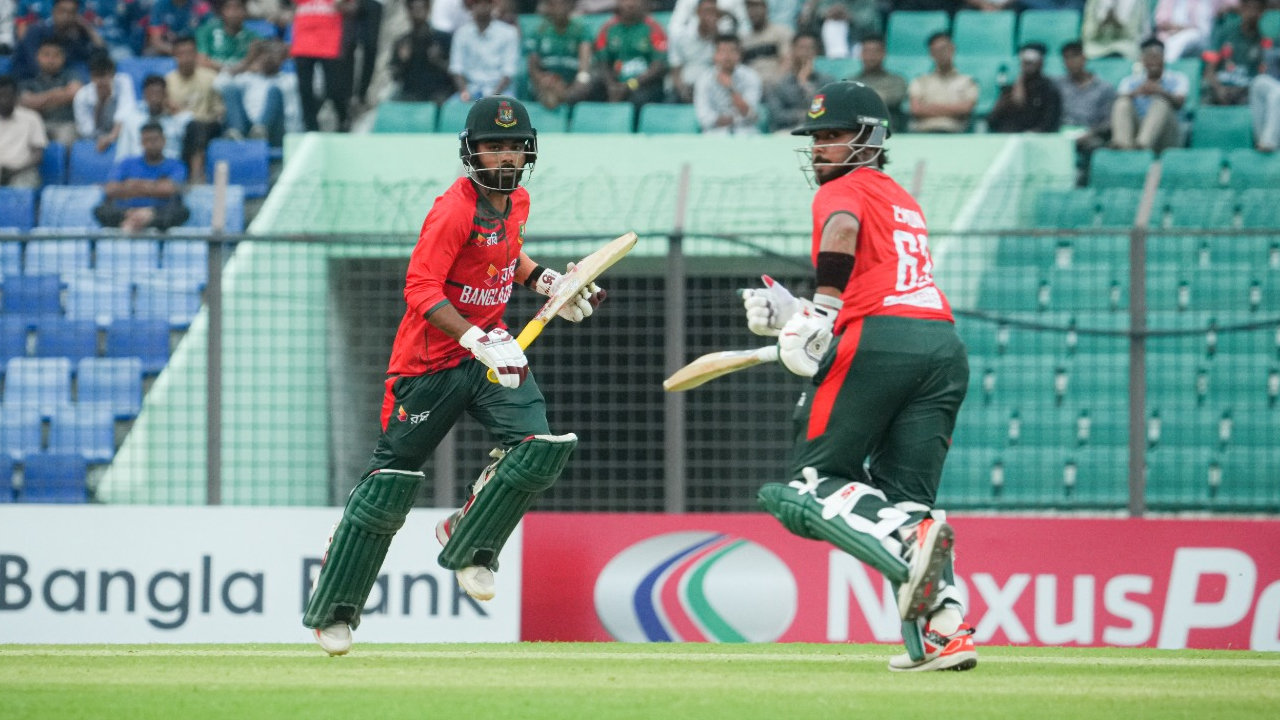 শেষ আট ওভারে ১০৬ রান করে নিউজিল্যান্ডকে হারাল বাংলাদেশ