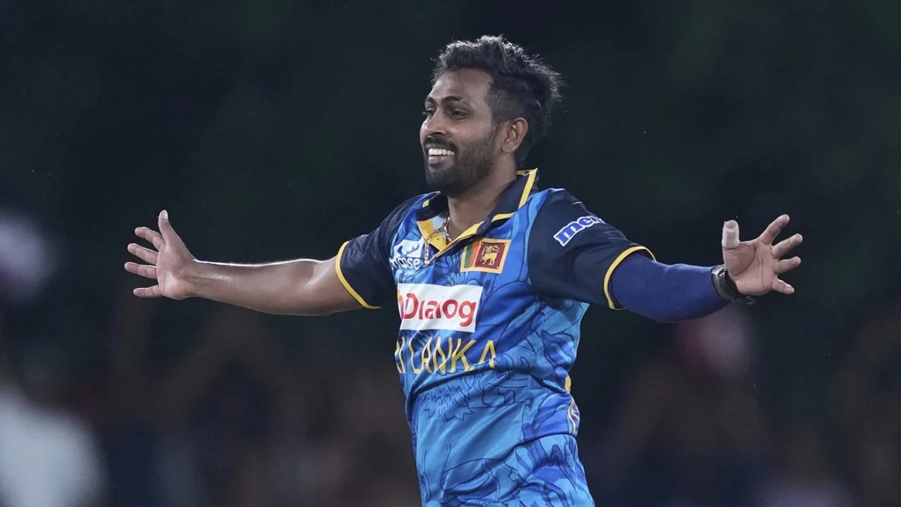 ক্ষমা চাইলেন নুয়ান তুষারা