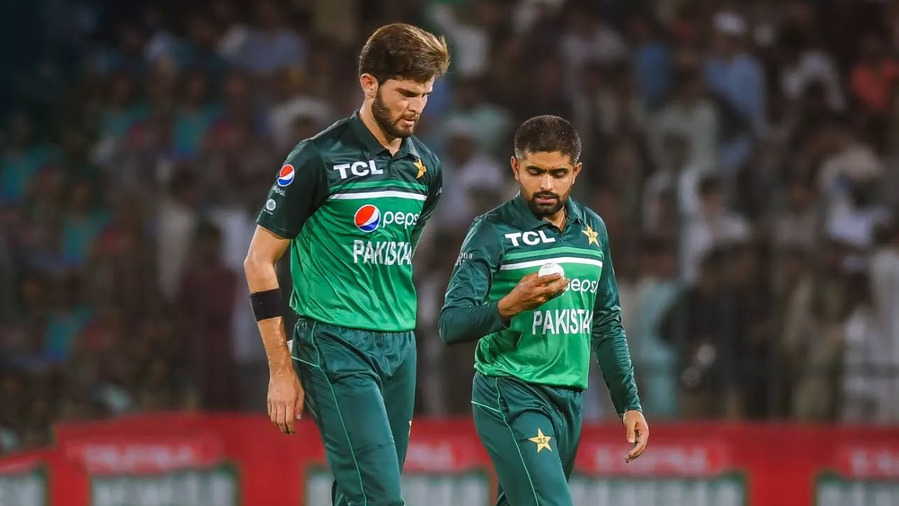 এবার দল বাদ পড়ছেন বাবর-শাহীন!