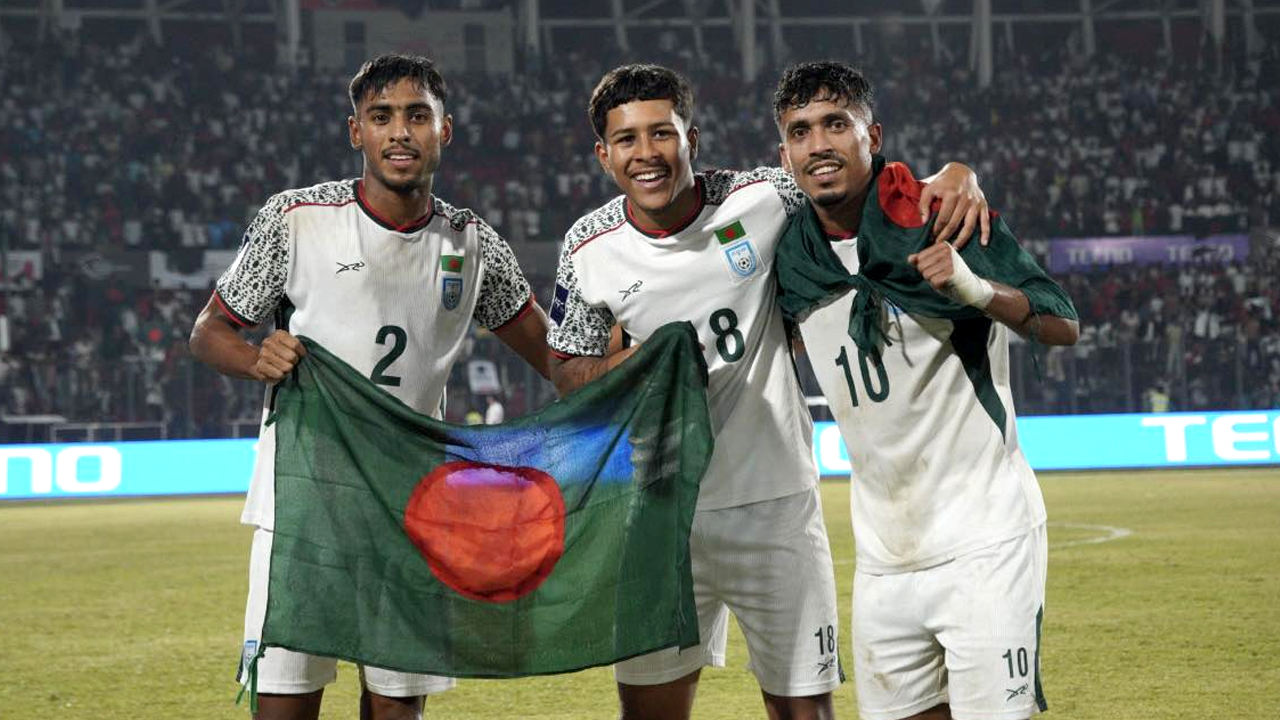 ইংলিশ ক্লাবে পাড়ি জমালেন বাংলাদেশি ফুটবলার