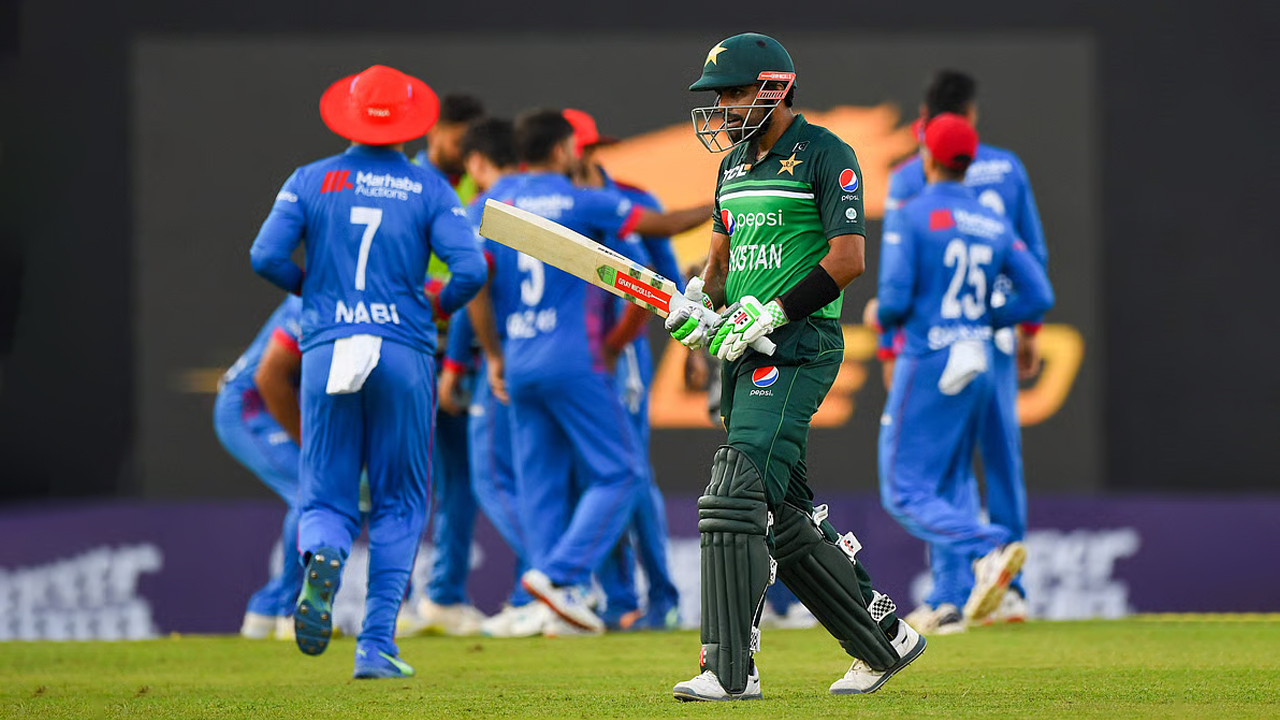 ‘আমাদের টাকা নেই, আমাদের সঙ্গে একটি সিরিজ খেলুন’