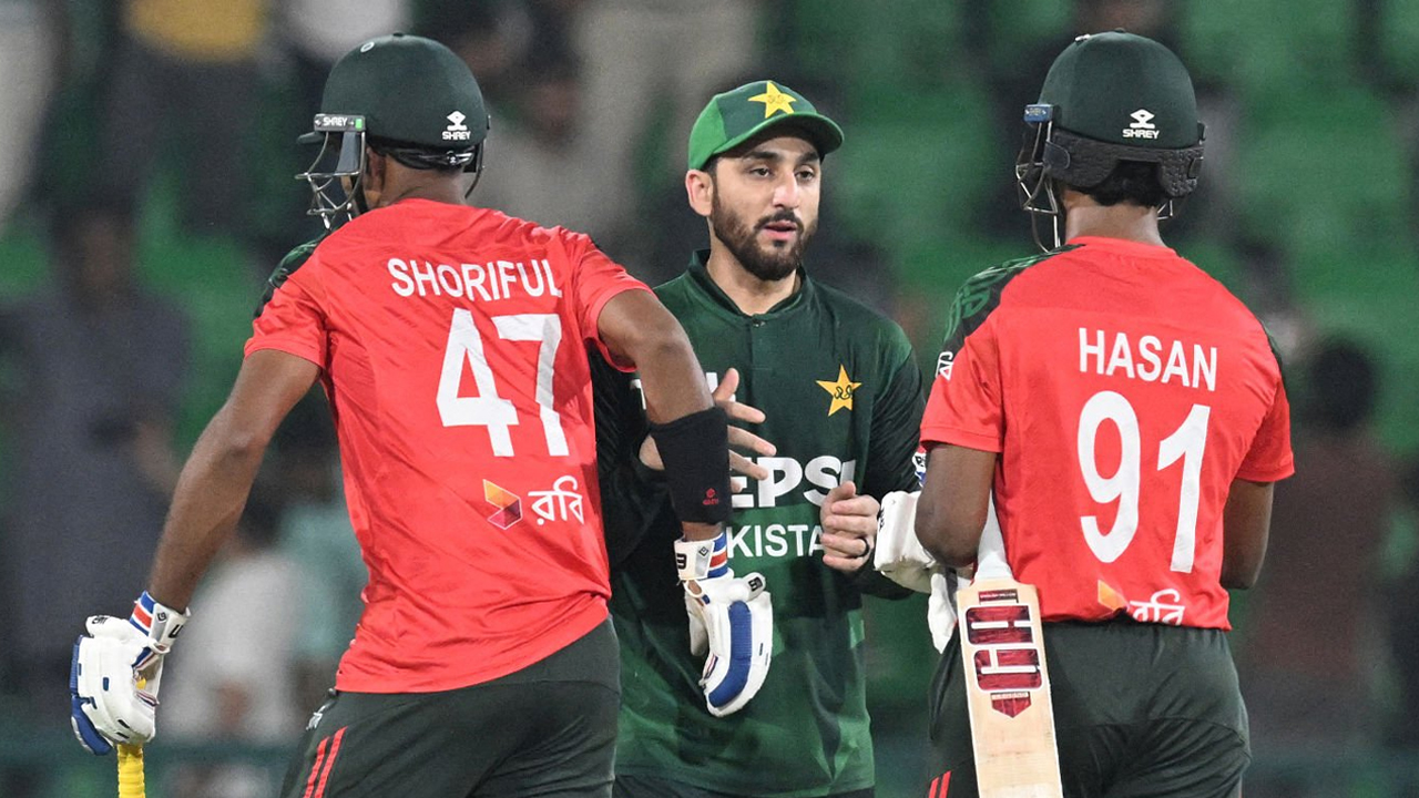 বাংলাদেশের বিশ্বকাপ খেলা নিয়ে যা বললেন পাকিস্তান অধিনায়ক