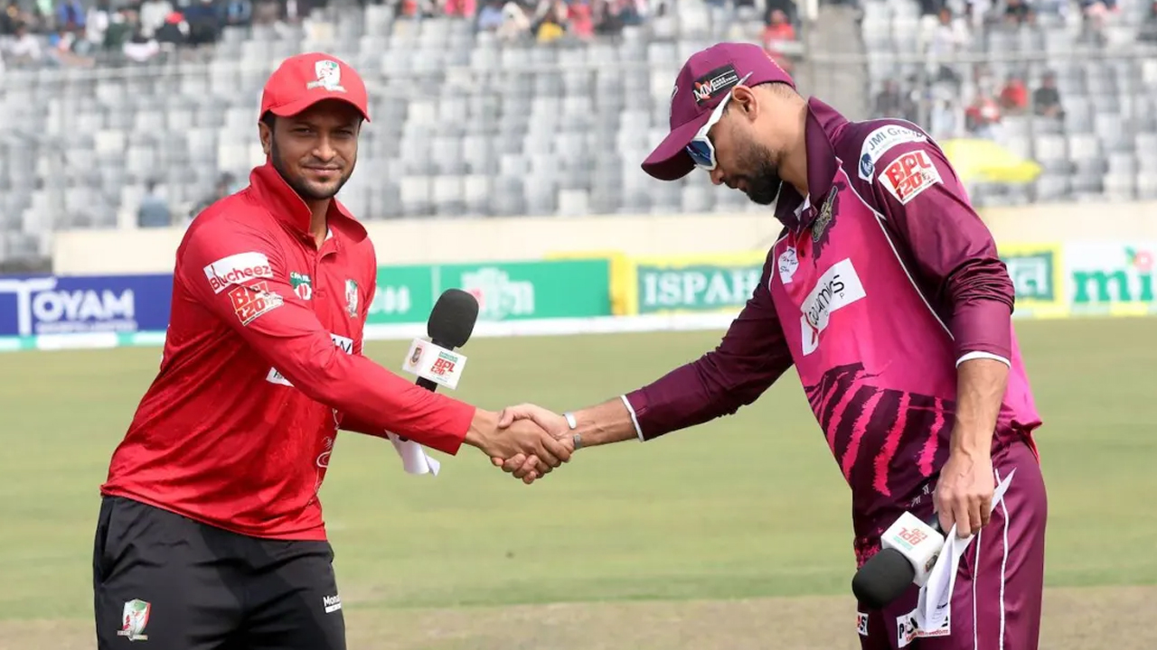 সাকিব-মাশরাফিকে ফেরার নতুন পথ দেখালেন ক্রীড়া প্রতিমন্ত্রী