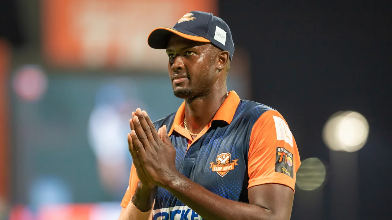ভারতের সমালোচনা করে আইপিএল খেলা নিয়ে শঙ্কায় হোল্ডার