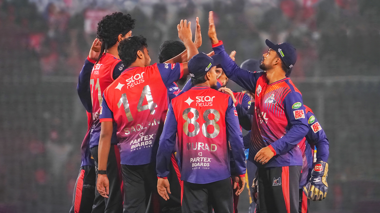 বিপিএলের দ্বাদশ আসরে ব্যাটে-বলে সেরা যারা