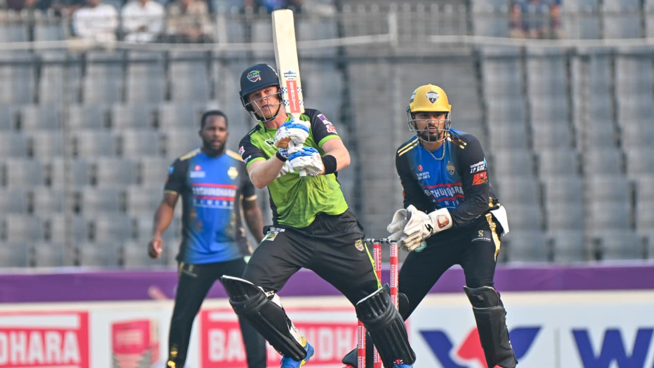 শেষ বলে ছক্কা মেরে টিকে গেল সিলেট, বিদায় রংপুরের
