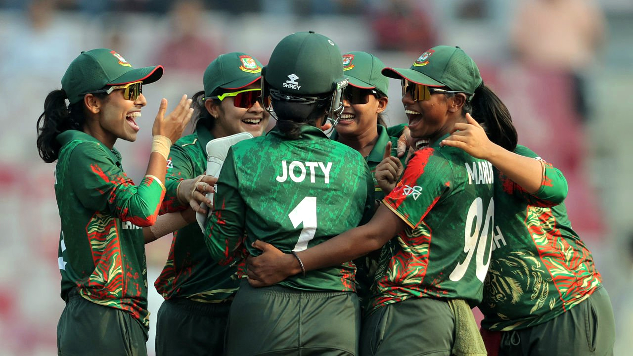ম্যাচ না জিতেও সুখবর পেলেন জ্যোতি-মারুফারা