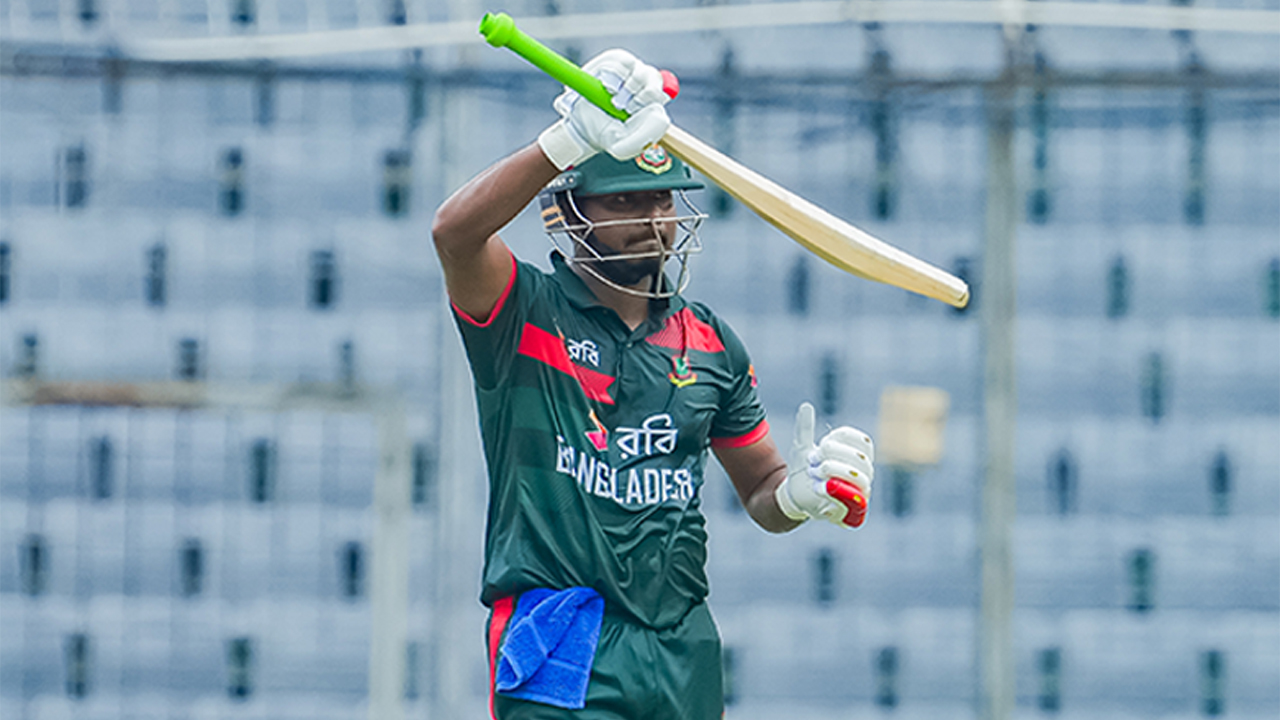 ১৪০৪ দিন পর দলে ফিরেই মন জিতলেন মোসাদ্দেক