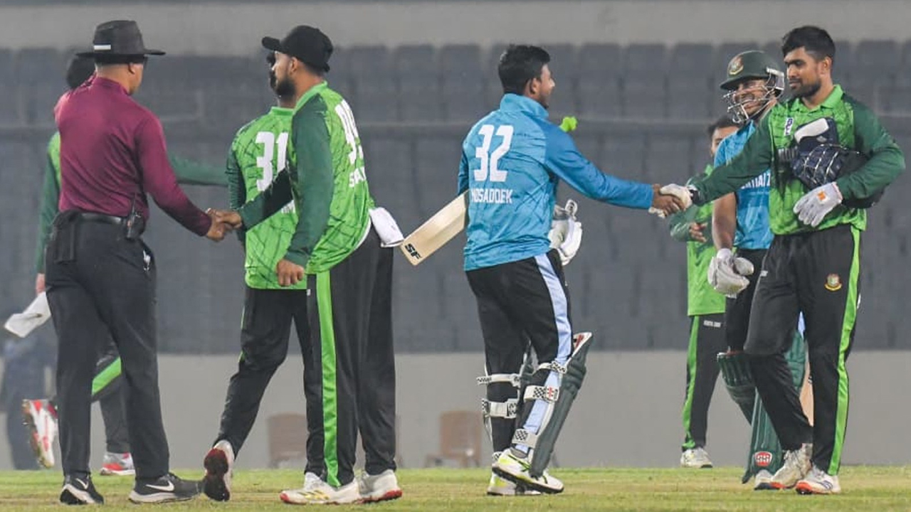 শান্তদের হারিয়ে বিসিএলে চ্যাম্পিয়ন তাসকিন-সৈকতরা