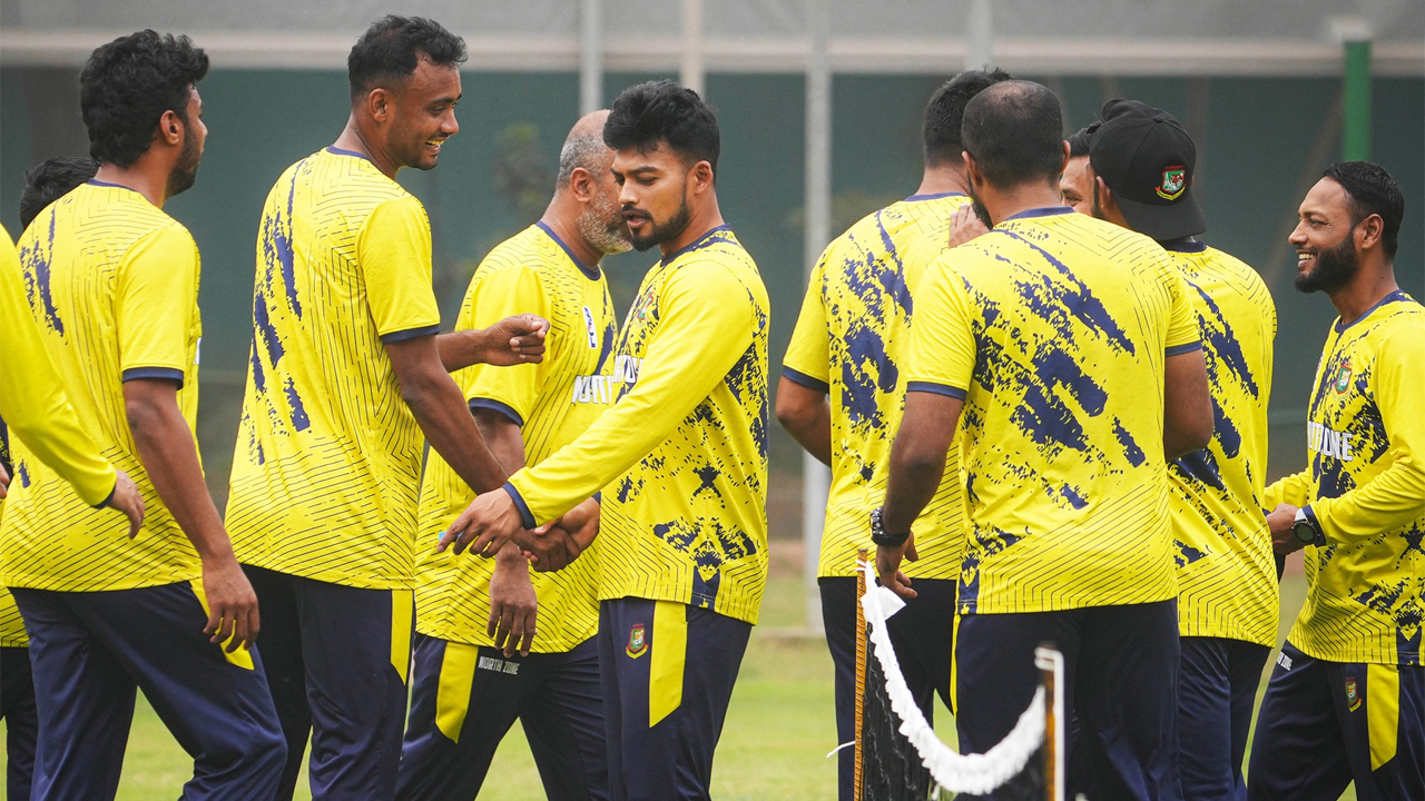 ম্যাচ শুরুর আগে দল ঘোষণা করল বিসিবি