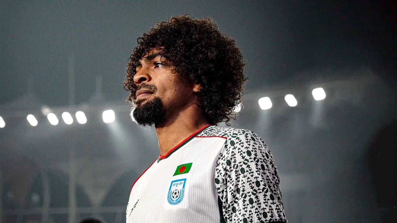 বাংলাদেশ দলে বড় চমক, নেই হামজা চৌধুরী