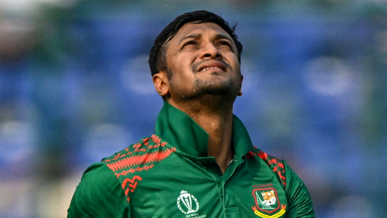 বড় দুঃসংবাদ পাচ্ছেন সাকিব