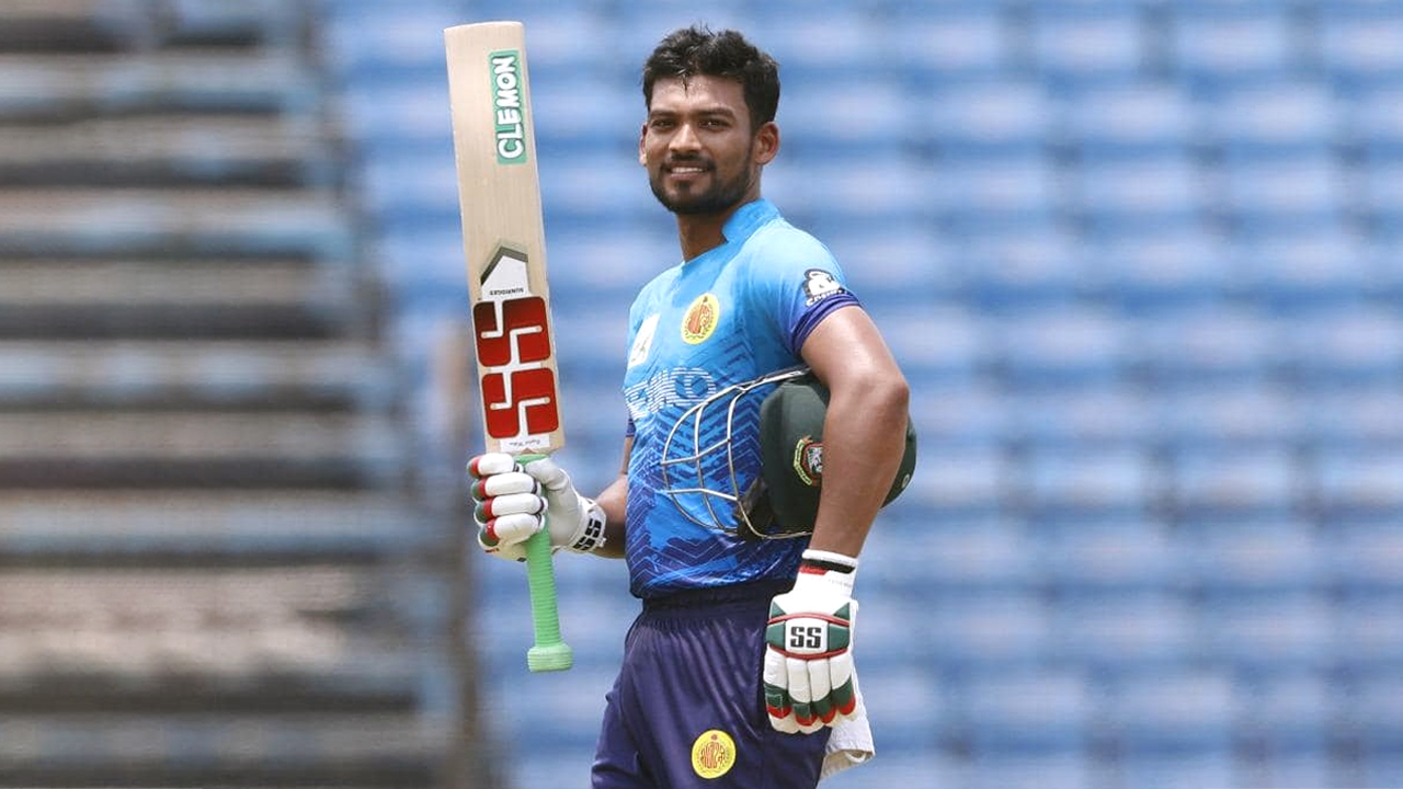 ডিপিএলে ফিরেই ৭ ছক্কায় সেঞ্চুরি হাঁকালেন শান্ত
